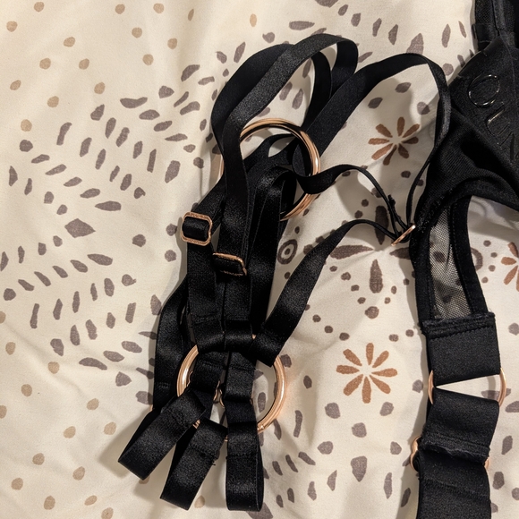 Luna Lounge Lingerie Set - Picture 8 of 8